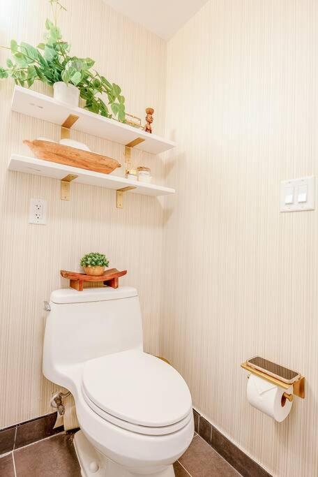 Pangsapuri City Views, Modern Nyc Oasis Retreat *